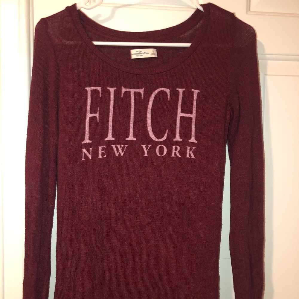 Abercrombie & Fitch maroon sweater size: s